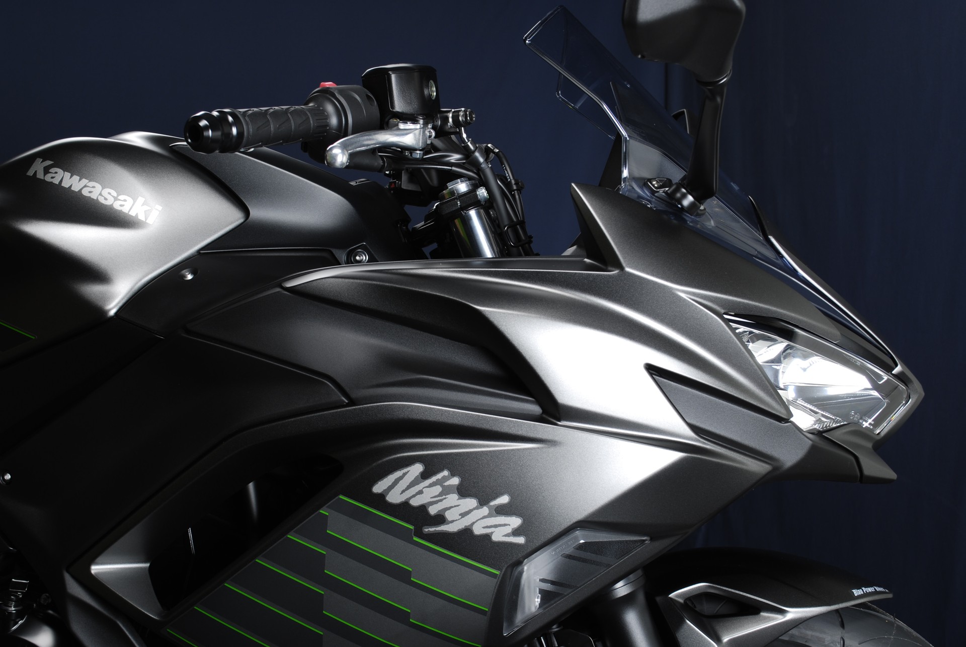 KAWASAKI Ninja 650 MY26 - 35 kW Version-image-4