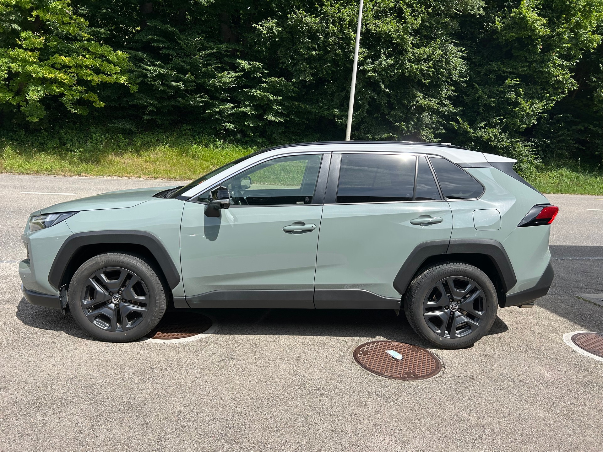 TOYOTA RAV-4 2.5 HSD ADVENTURE e-CVT 4WD-image-4