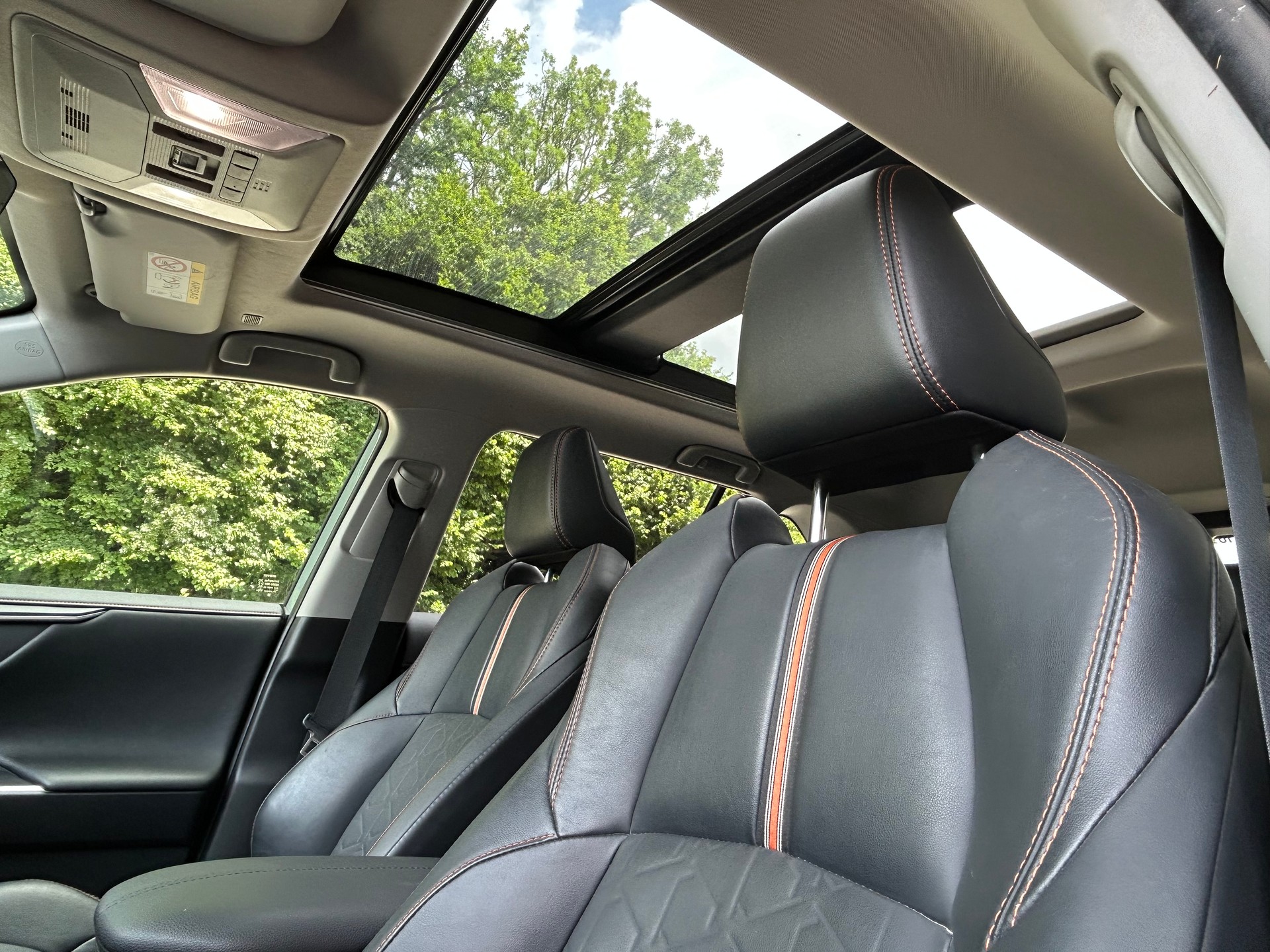 TOYOTA RAV-4 2.5 HSD ADVENTURE e-CVT 4WD-image-9