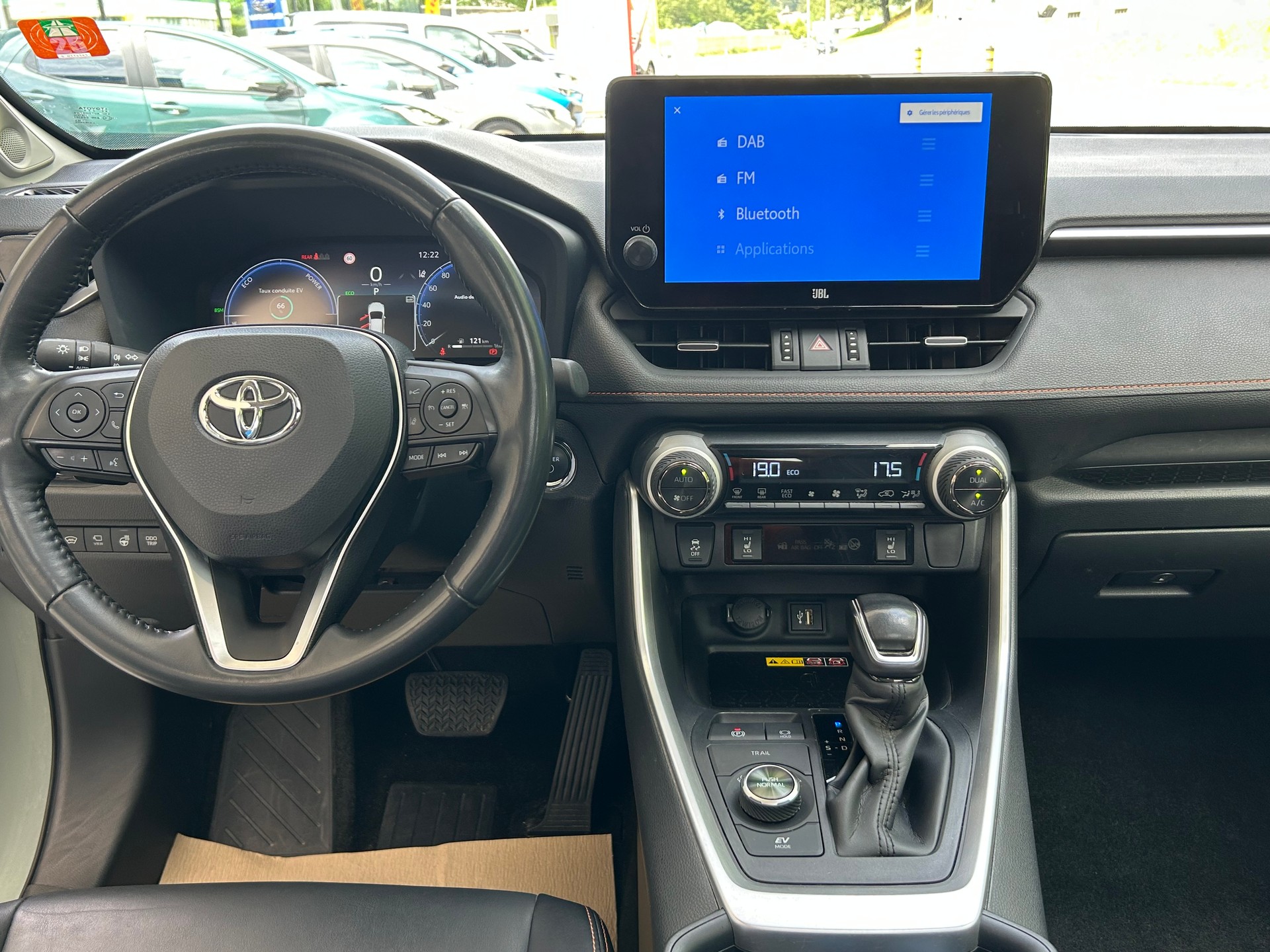 TOYOTA RAV-4 2.5 HSD ADVENTURE e-CVT 4WD-image-12