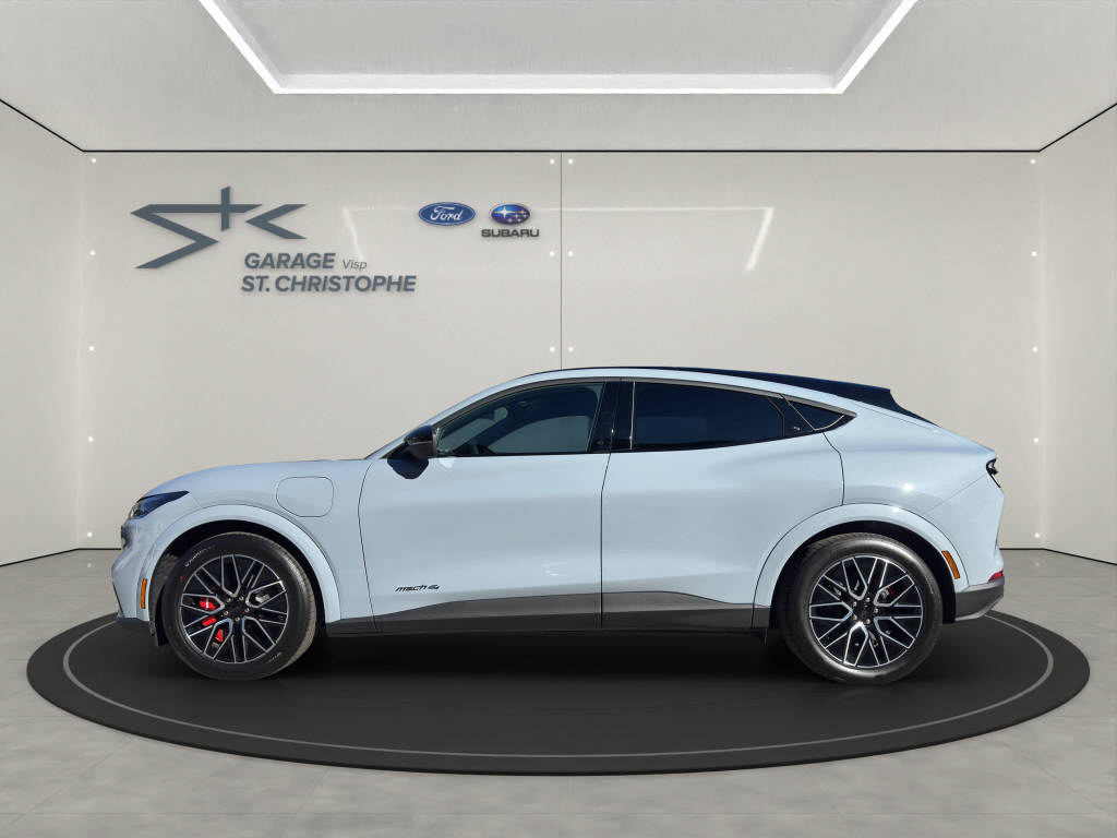 FORD Mustang Mach-E Premium AWD Extd Range 0.99% Leasing-showroom-element-1