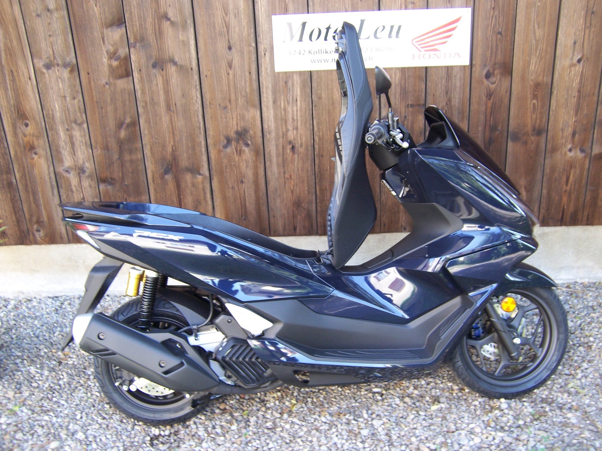 HONDA PCX 125 DX TFT. connectivity-image-9