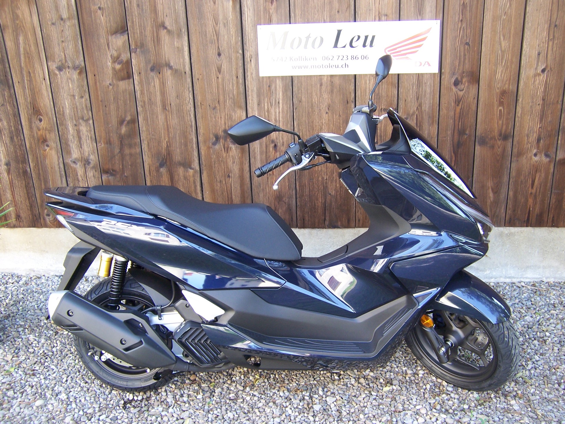 HONDA PCX 125 DX TFT. connectivity-image-2