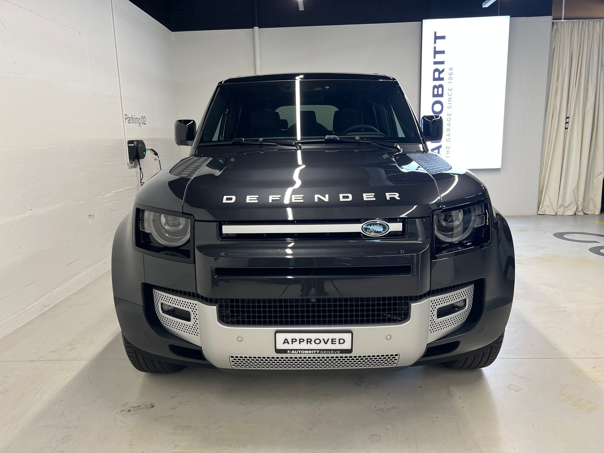 LAND ROVER Defender 130 3.0 D I6 S-image-9