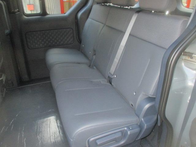 KIA PV5 Passenger 71.2 kWh Plus-image-15