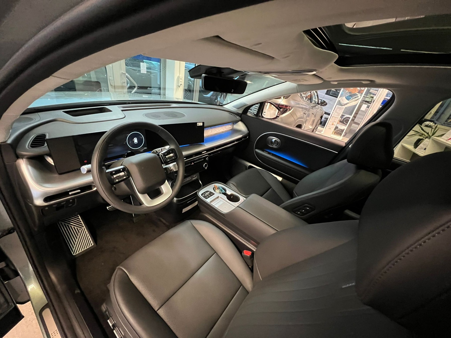 HYUNDAI Ioniq 9 110kWh Vertex Caligraphy 4WD-image-9
