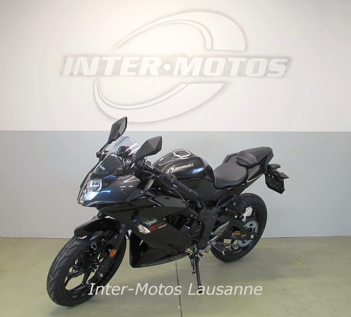 KAWASAKI NINJA 125-image-2