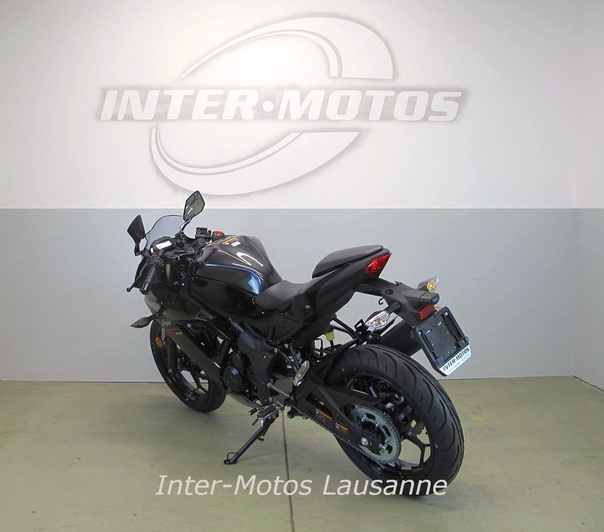 KAWASAKI NINJA 125-image-4