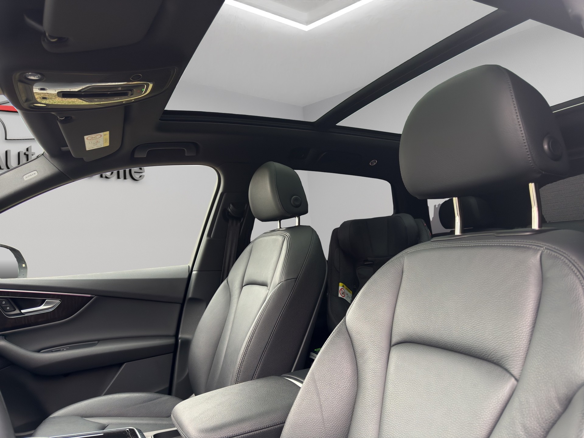 AUDI Q7 55 TFSI quattro tiptronic-image-9