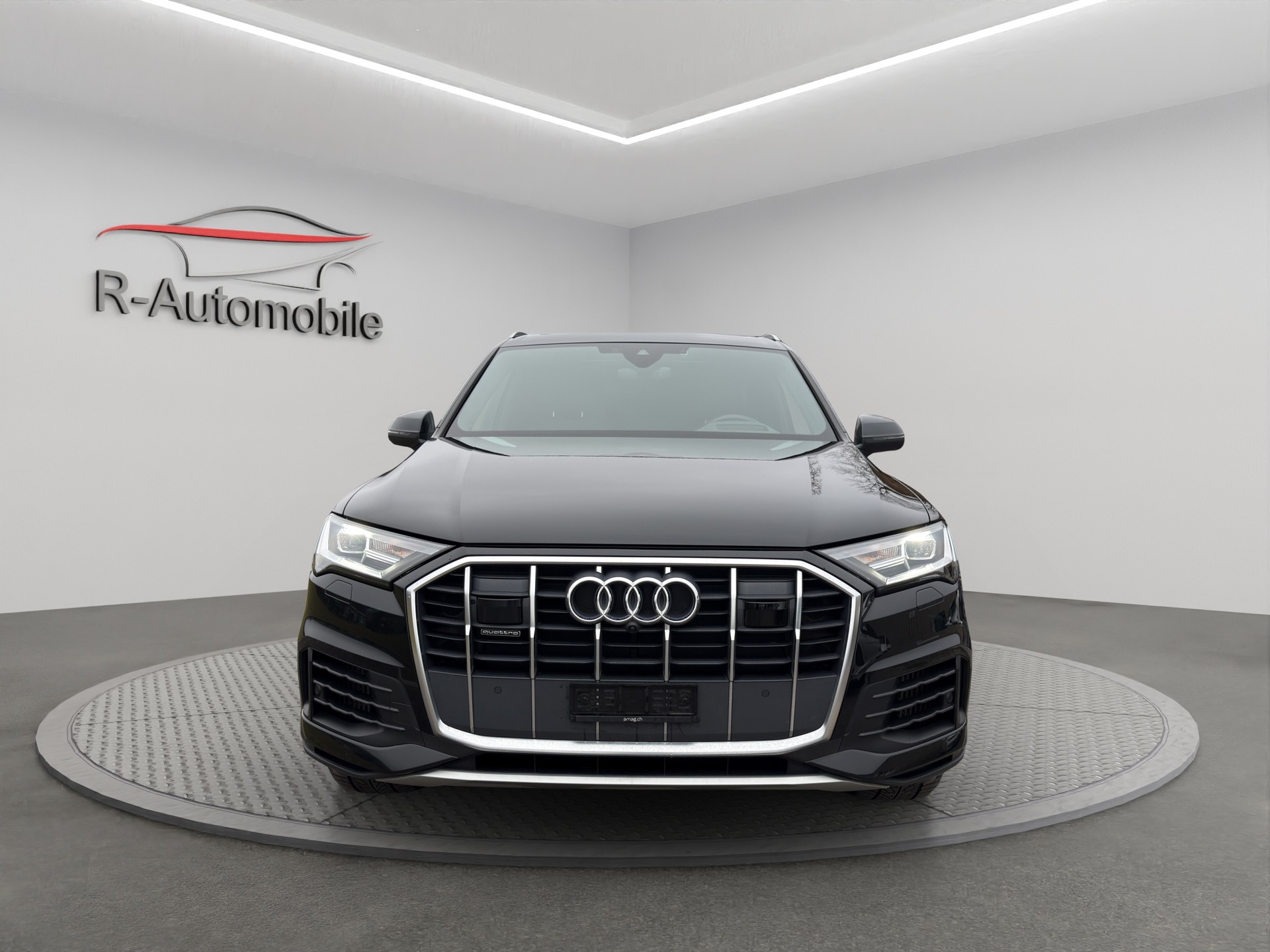AUDI Q7 55 TFSI quattro tiptronic-image-7