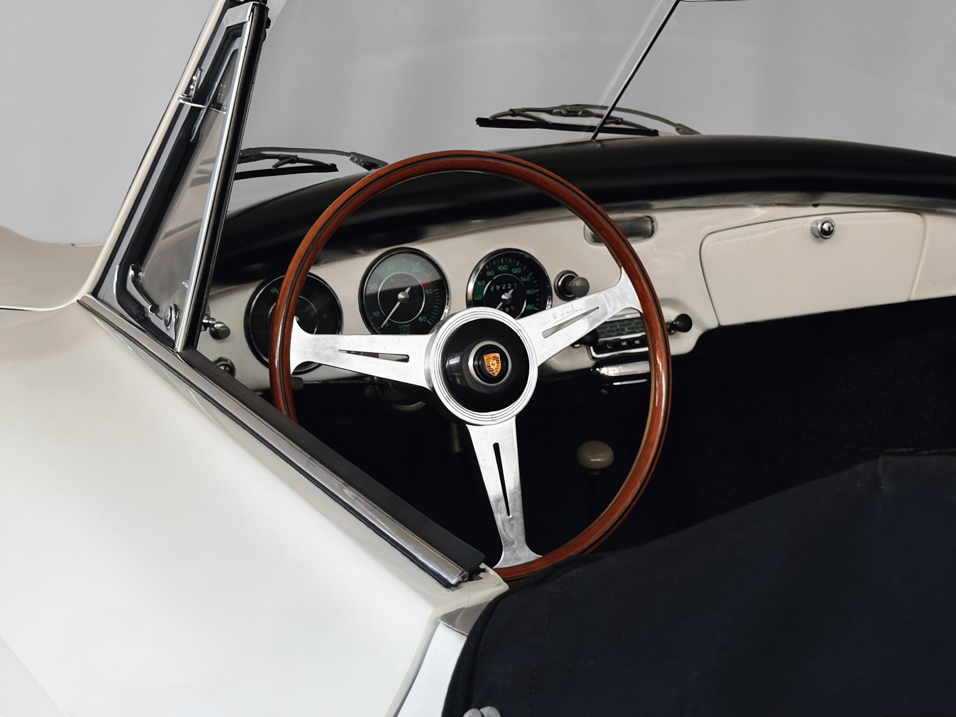 PORSCHE 356 A 1600 Cabriolet-image-13