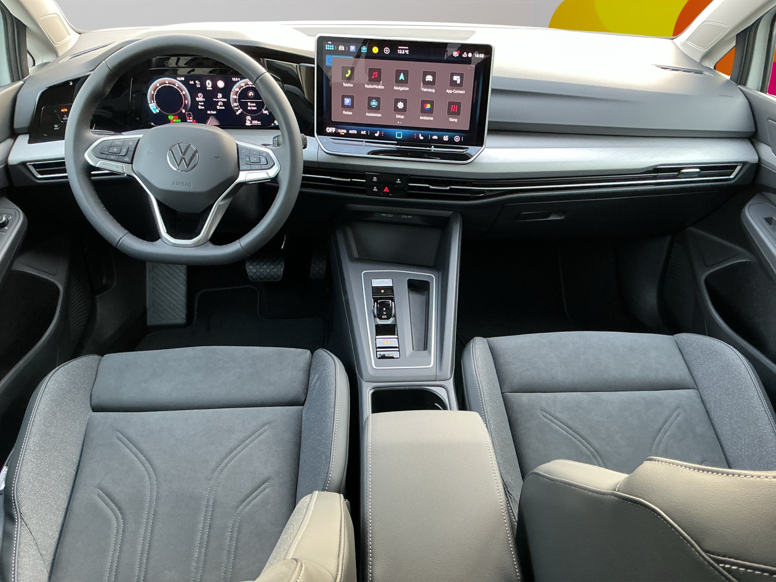 VW Golf 1.5 e TSI mHEV United DSG-image-8