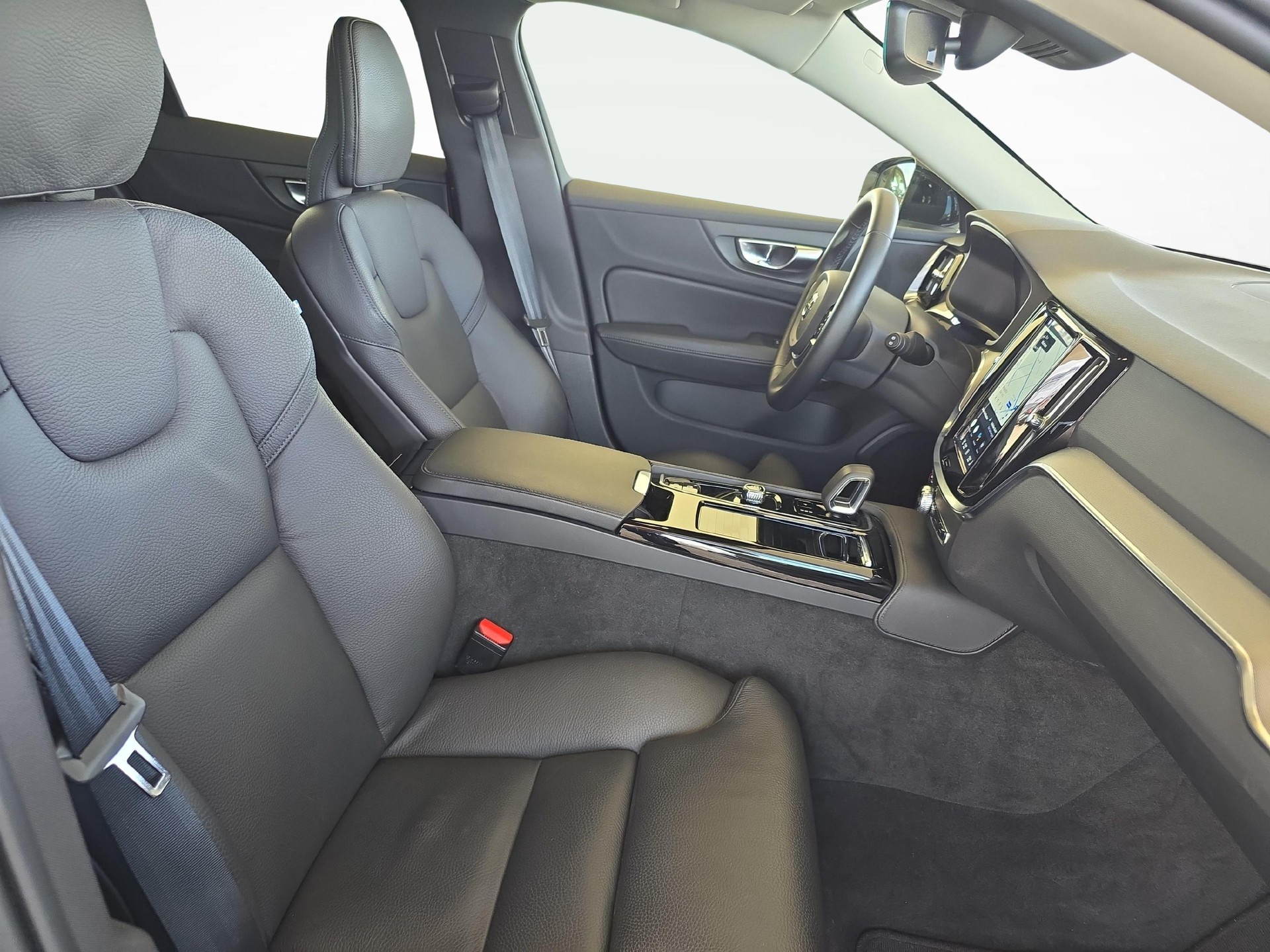 VOLVO V60 2.0 T6 TE Plus Dark eAWD / Jetzt mit attraktivem 1.9% Leasing!-image-9