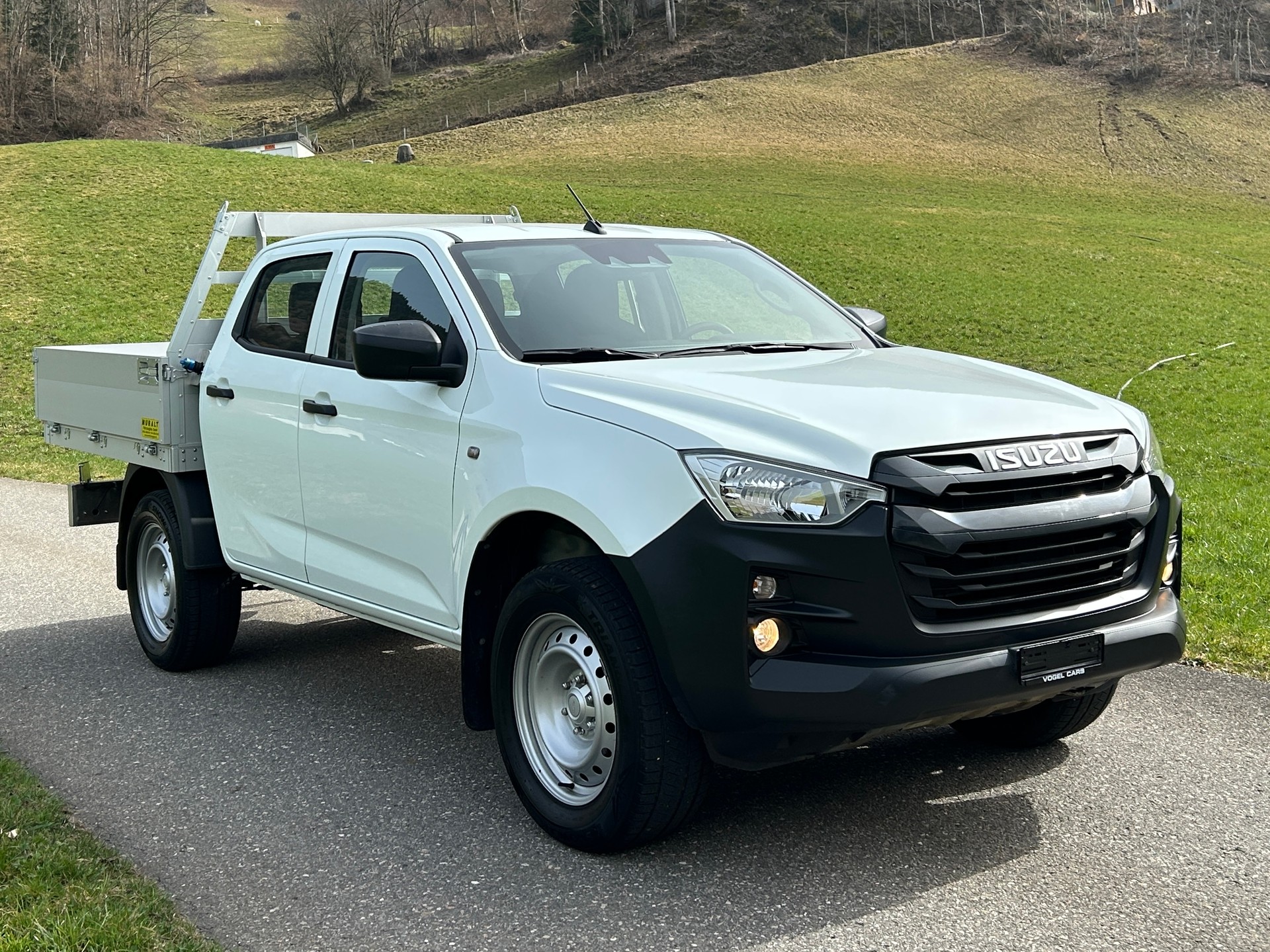 ISUZU D-MAX 1.9 CrewCab N60B 4x4-image-6