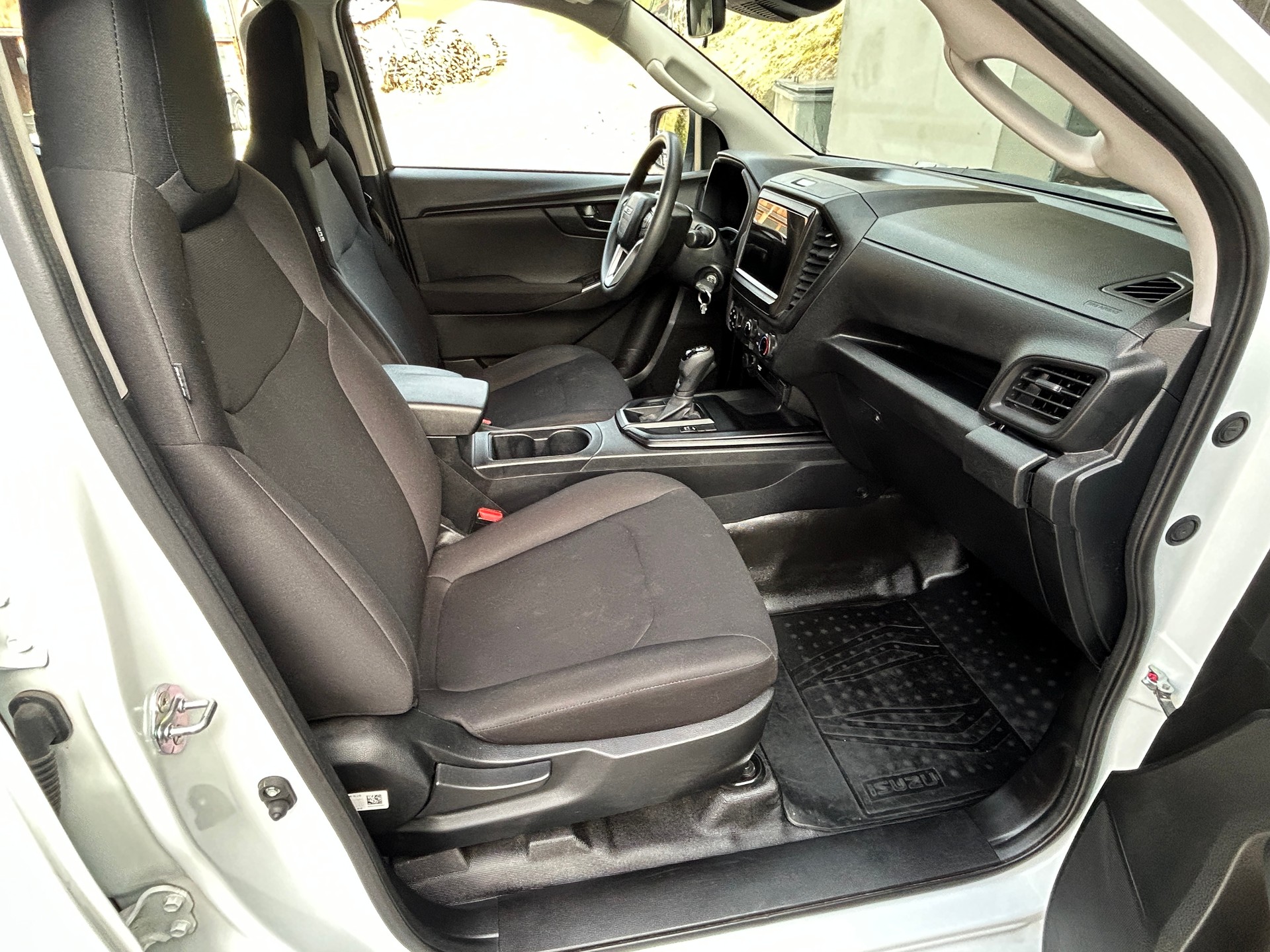 ISUZU D-MAX 1.9 CrewCab N60B 4x4-image-8