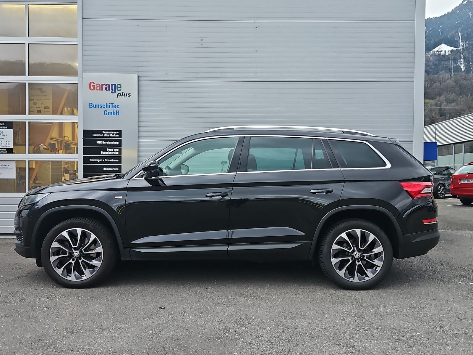 SKODA Kodiaq 2.0 TDI 200 Sportline DSG-showroom-element-1