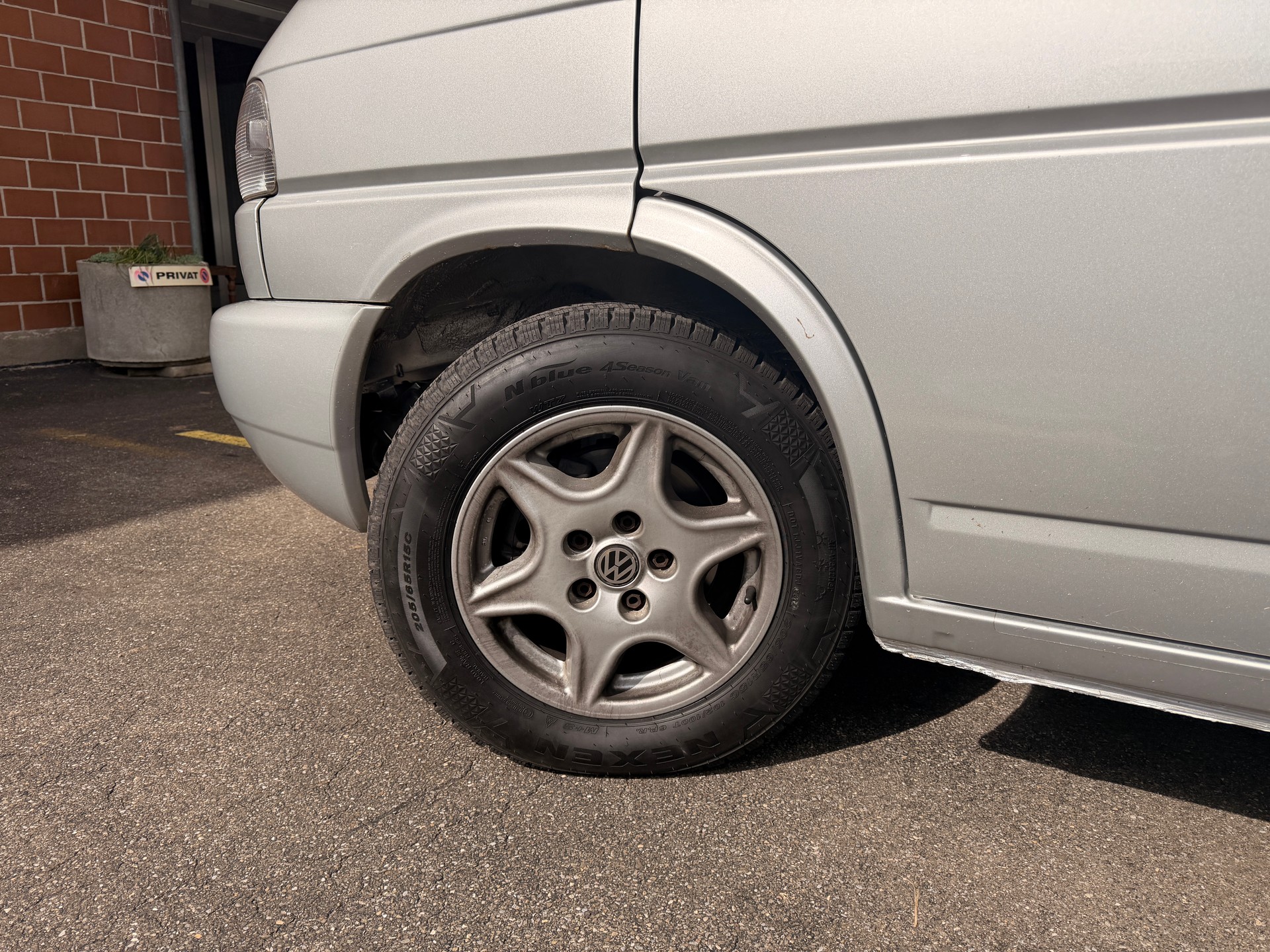 VW T4 Caravelle 2.5TDI ABS-image-3