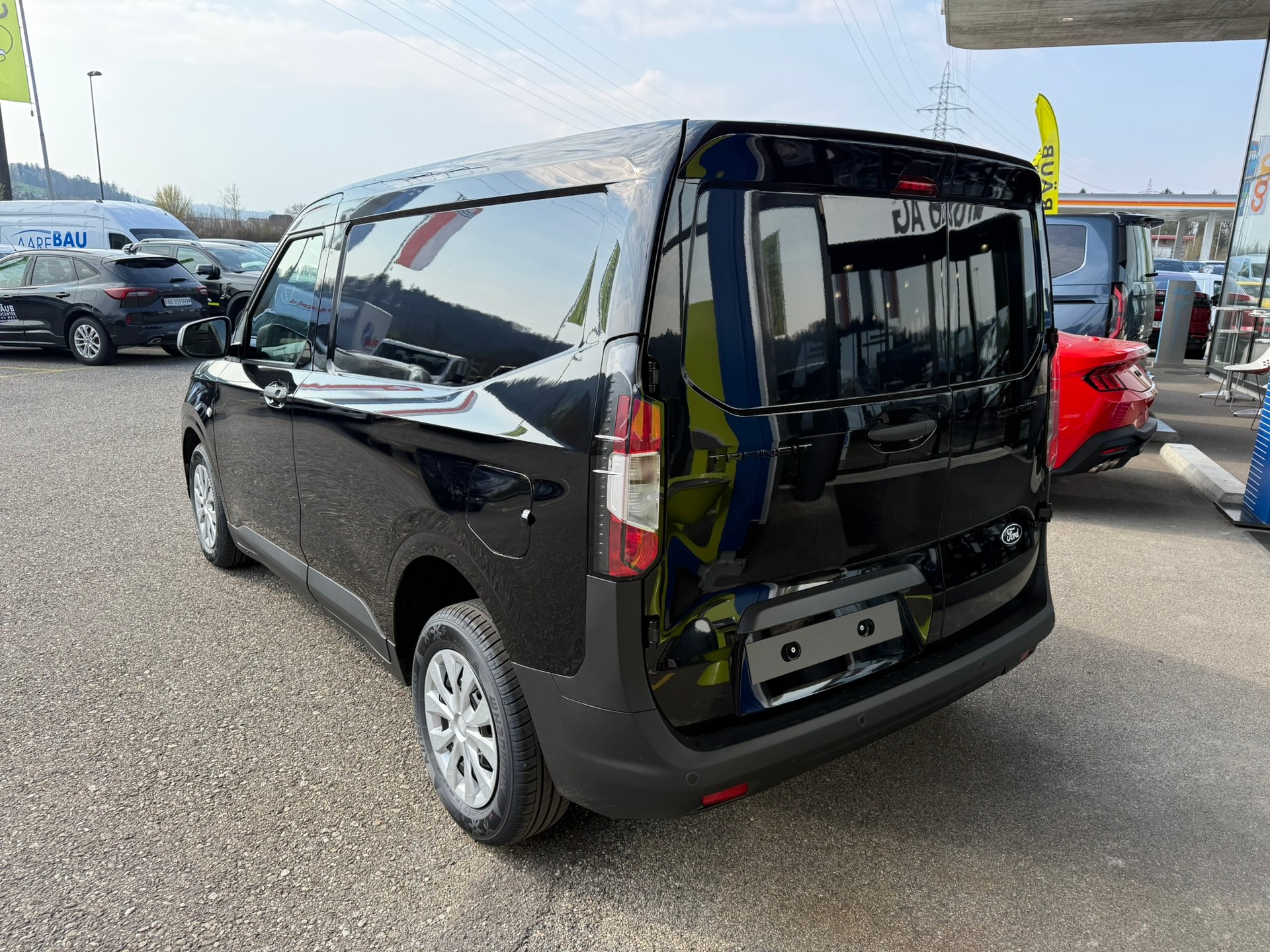 FORD Transit Courier Van 1.0 EcoBoost Trend Automat-image-4