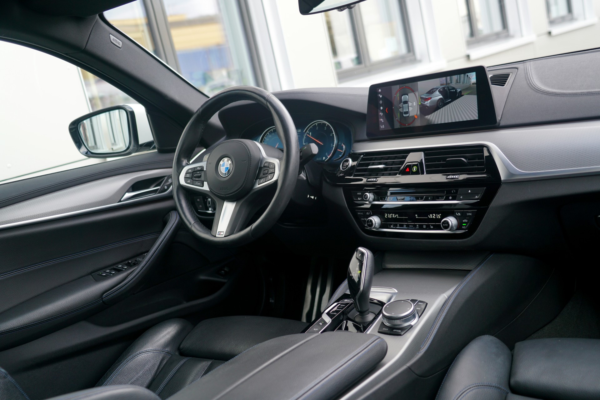 BMW 520d xDrive M Sport Steptronic (CH)-image-4