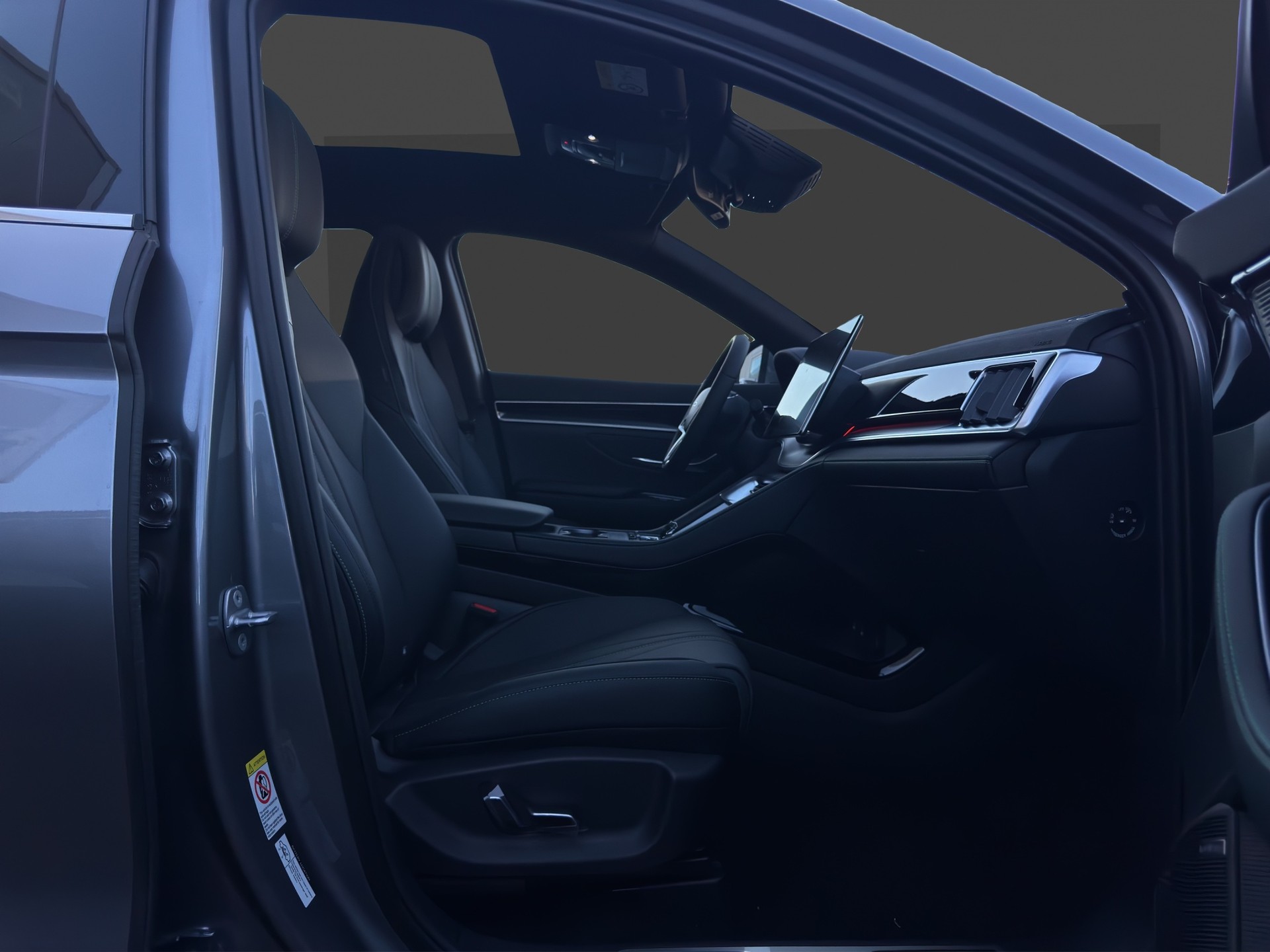 BYD Seal U DM-i Design AWD-image-16
