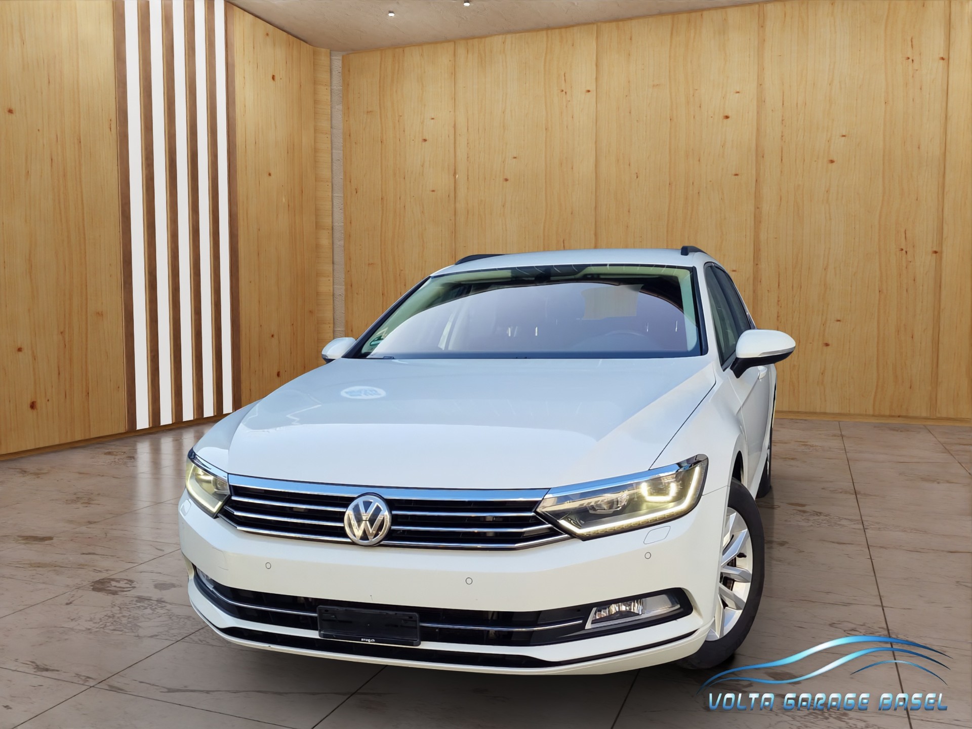 VW Passat Variant 2.0 TDI BMT Family DSG 4Motion-showroom-element-2