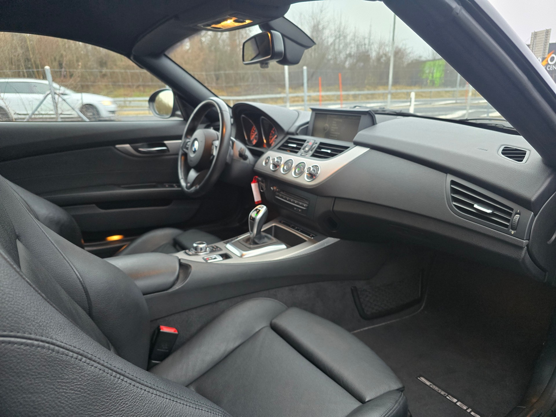 BMW Z4 sDrive35is DKG-image-13