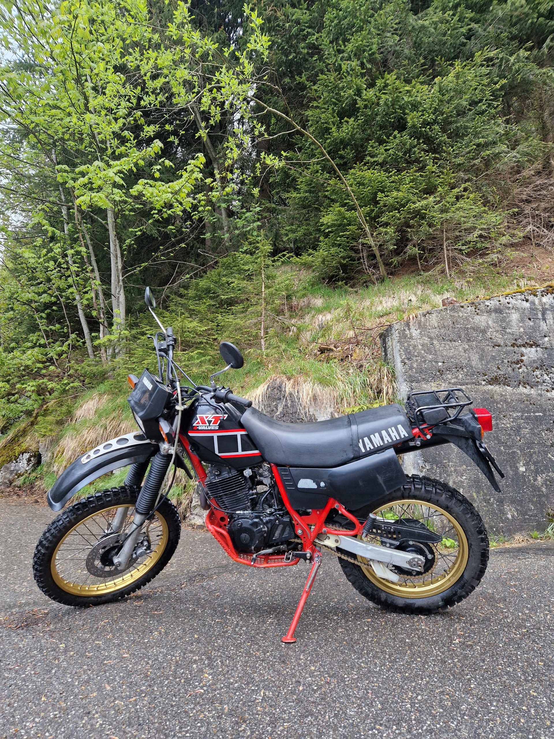 YAMAHA XT 600