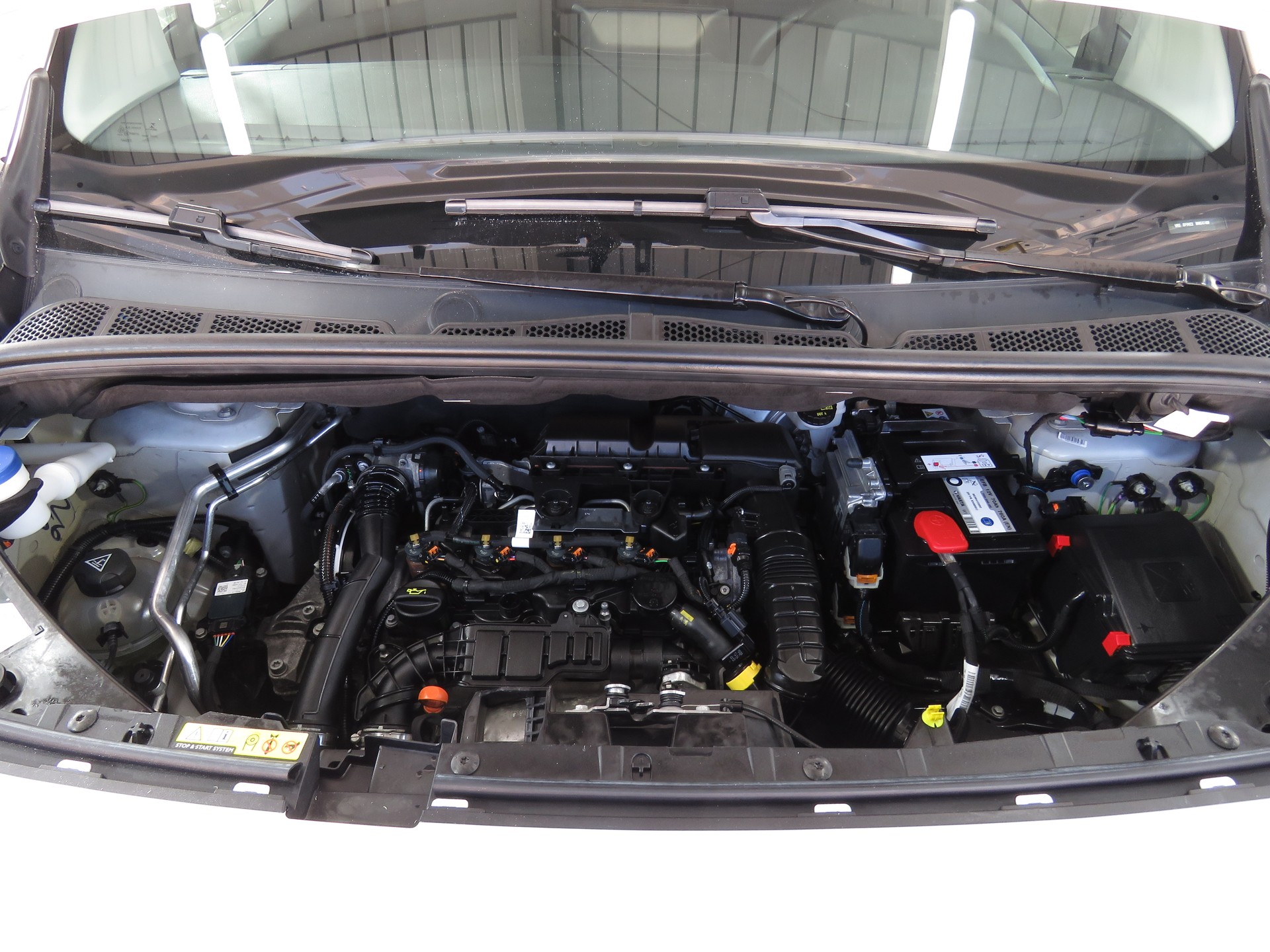 PEUGEOT Partner 1.5 Blue HDi s/s Premium 3-Plätzer (NL 800 Kg)-image-17