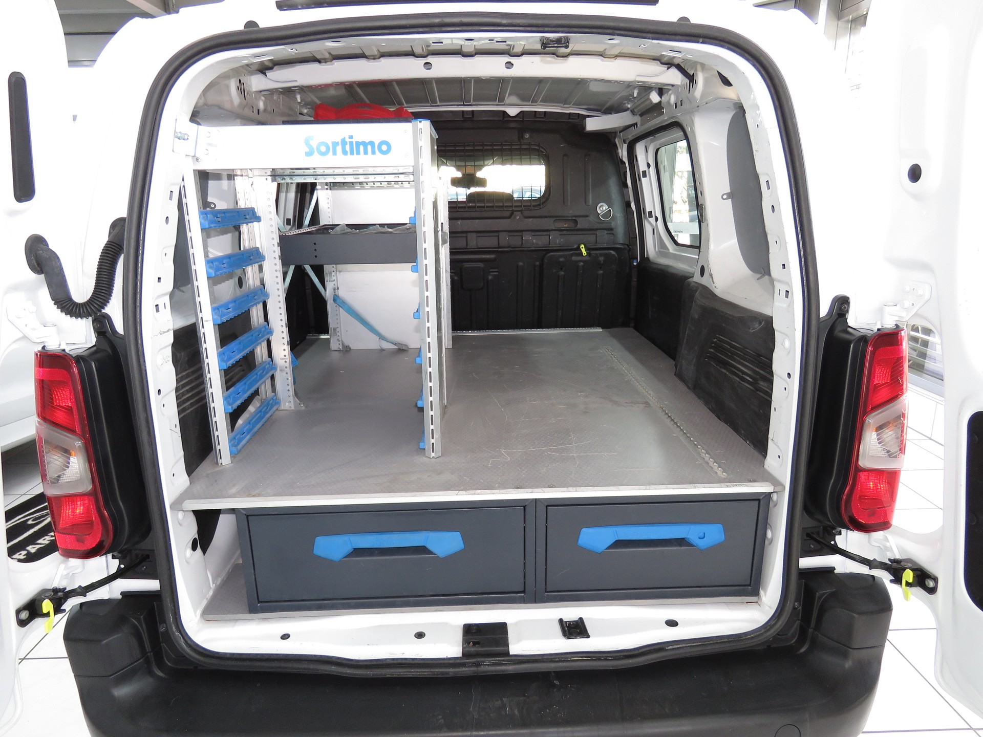PEUGEOT Partner 1.5 Blue HDi s/s Premium 3-Plätzer (NL 800 Kg)-image-9