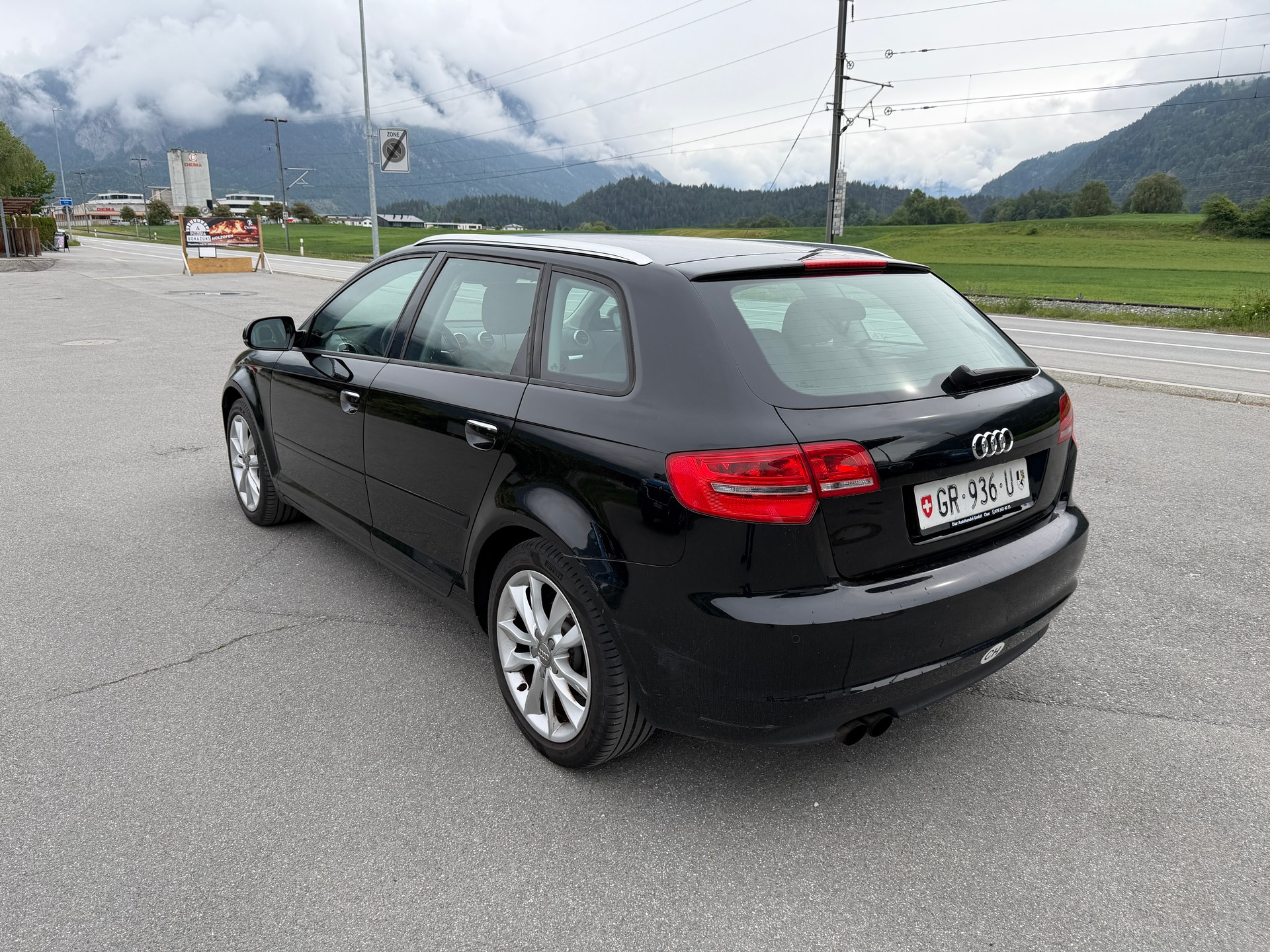 AUDI A3 Sportback 1.8 TFSI Ambiente quattro-image-5