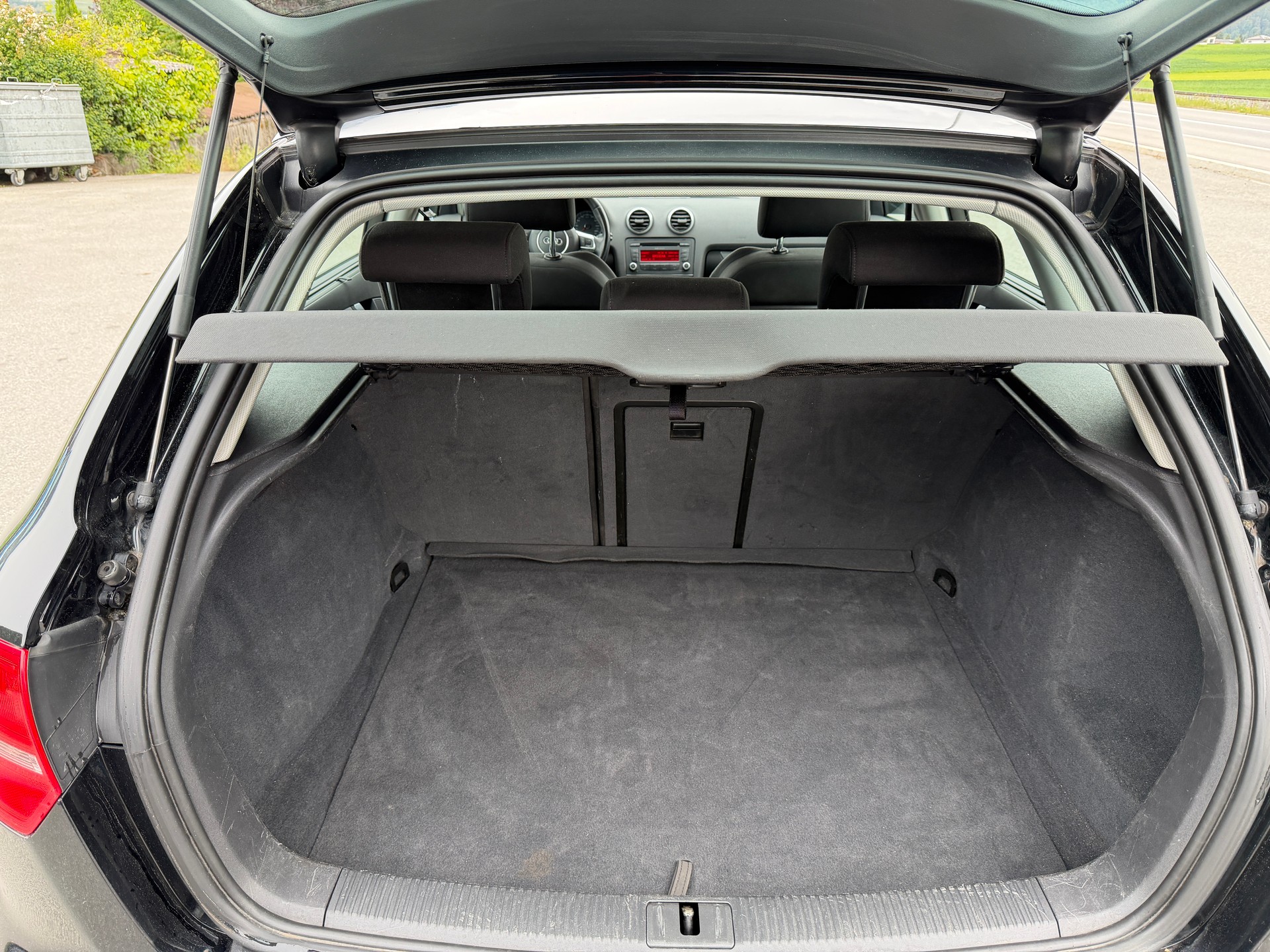 AUDI A3 Sportback 1.8 TFSI Ambiente quattro-image-11
