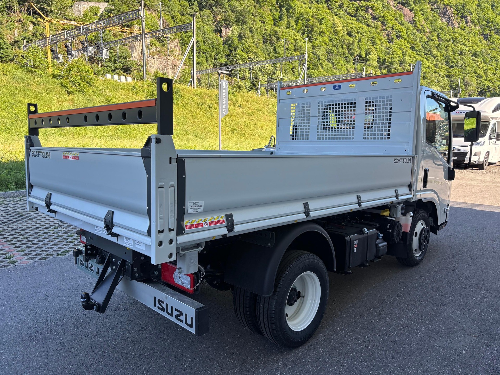 ISUZU M27 Kab.-Ch. F DR 3.0 Ddi-image-6