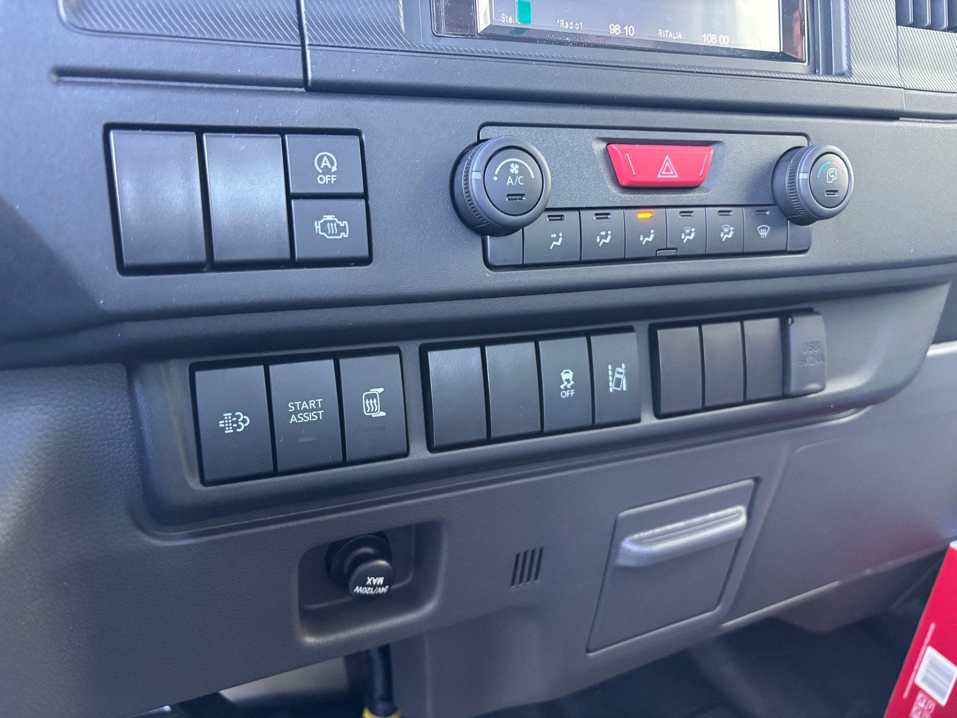 ISUZU M27 Kab.-Ch. F DR 3.0 Ddi-image-13