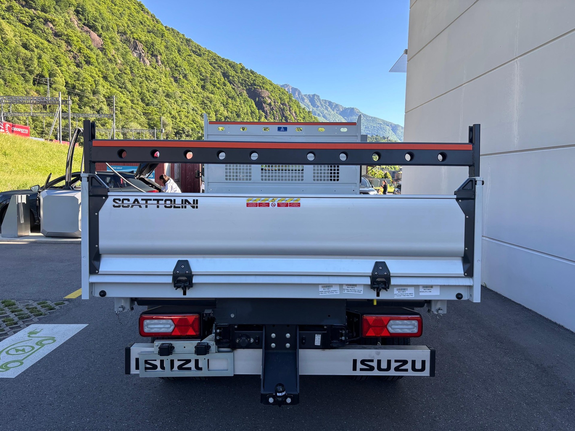 ISUZU M27 Kab.-Ch. F DR 3.0 Ddi-image-5