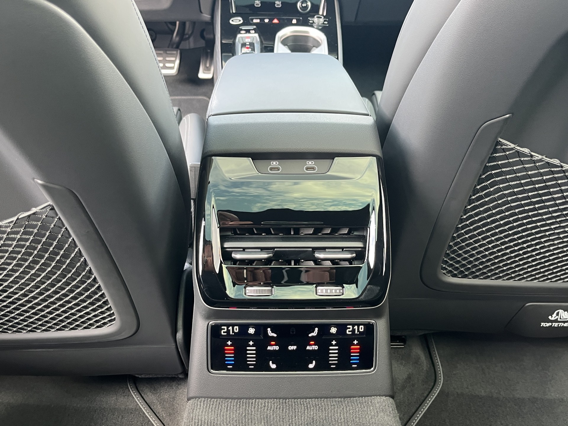 AUDI A6 Avant e-hybrid qu. 270 kW S tronic*ALL BLACK, Edition ONE, Panodach, S-Sportsitze,Np: Fr. 123'630.-*-image-12