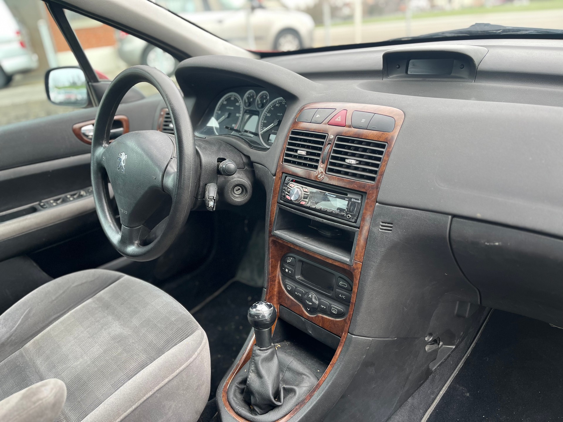 PEUGEOT Limousine Diesel HDI mit Klima Jg:2002-image-10