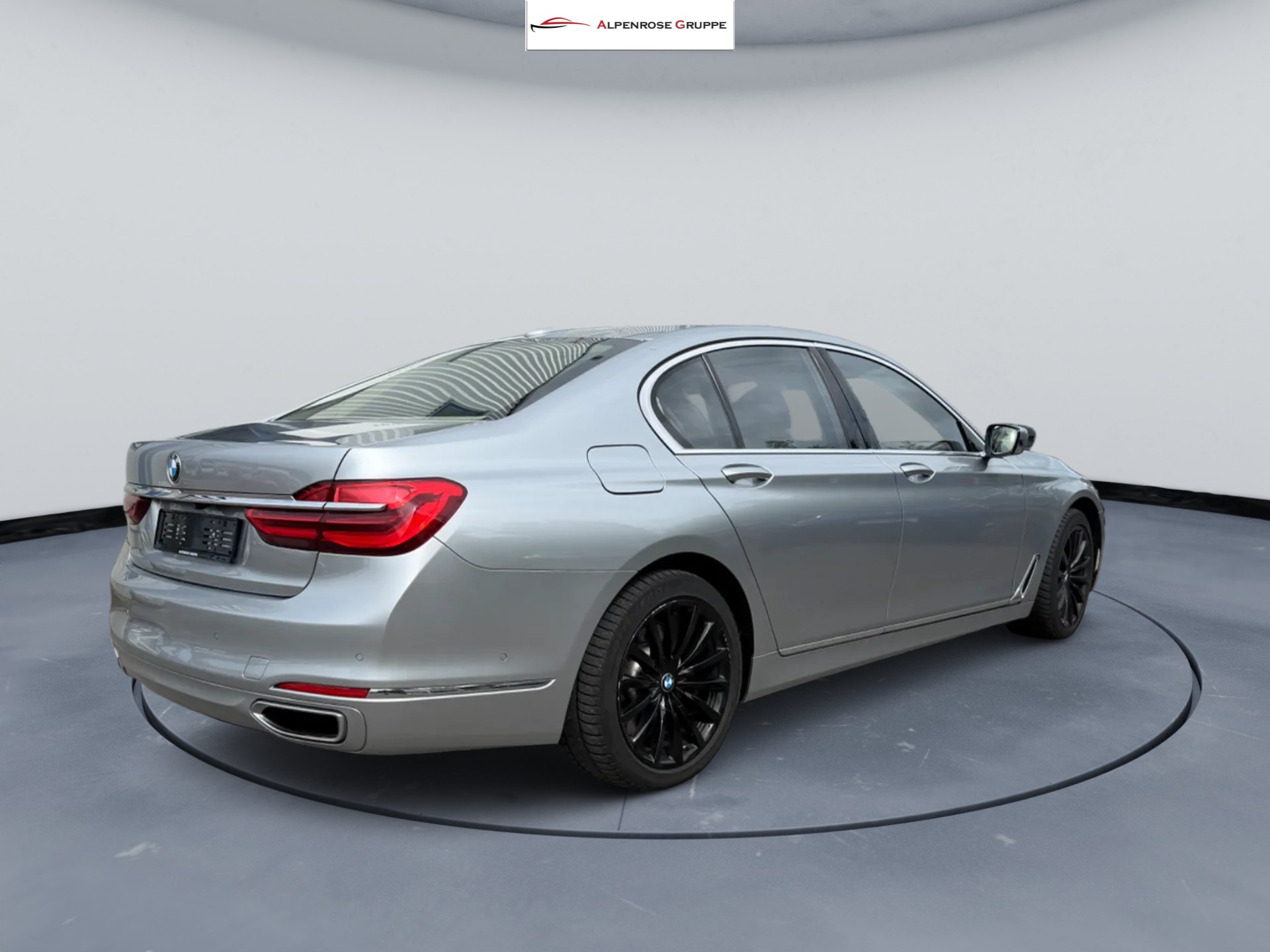 BMW 750i xDrive Steptronic-image-5