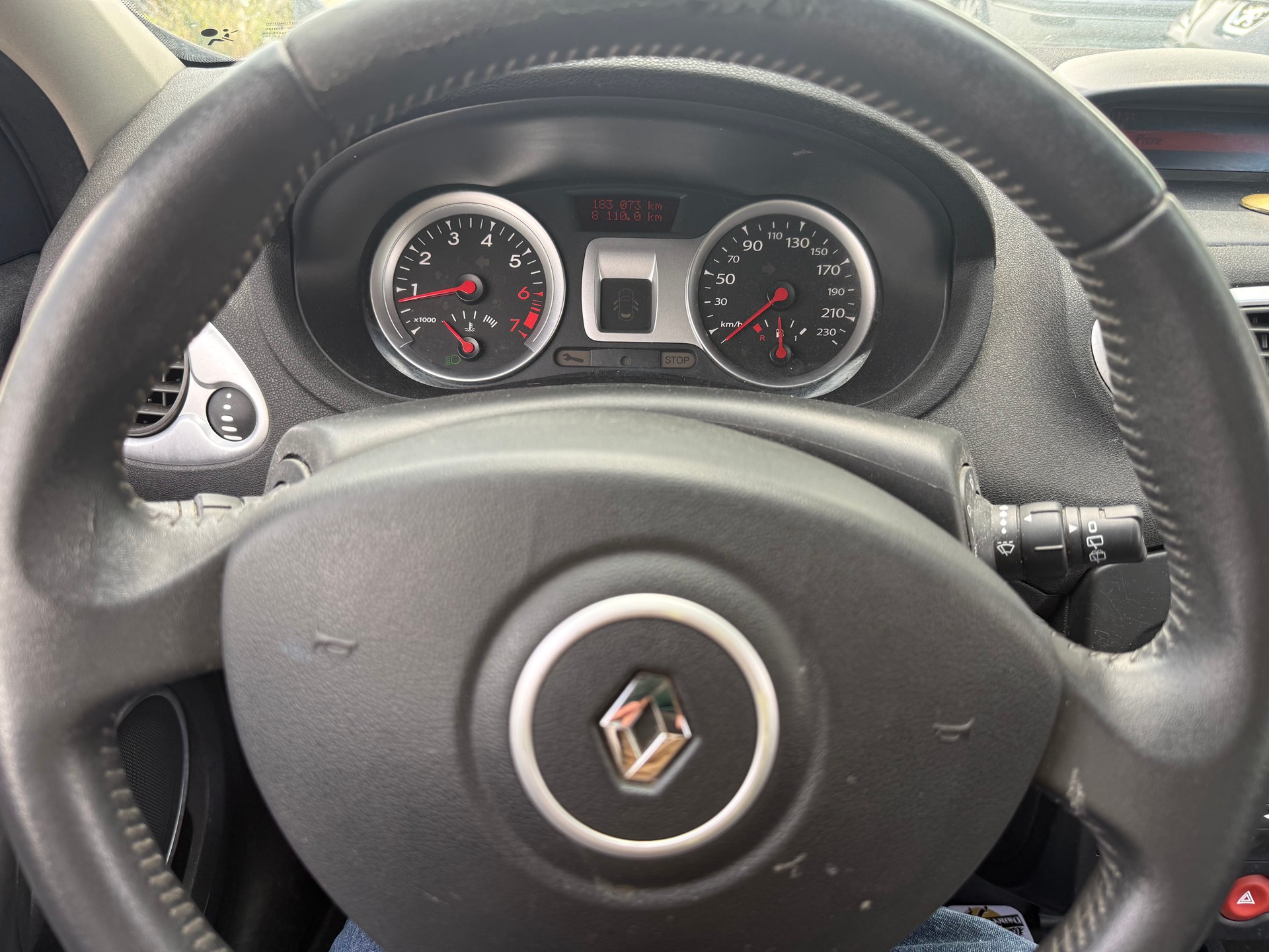 RENAULT Clio Grandtour 1.2 16V Turbo Dynamique-image-10