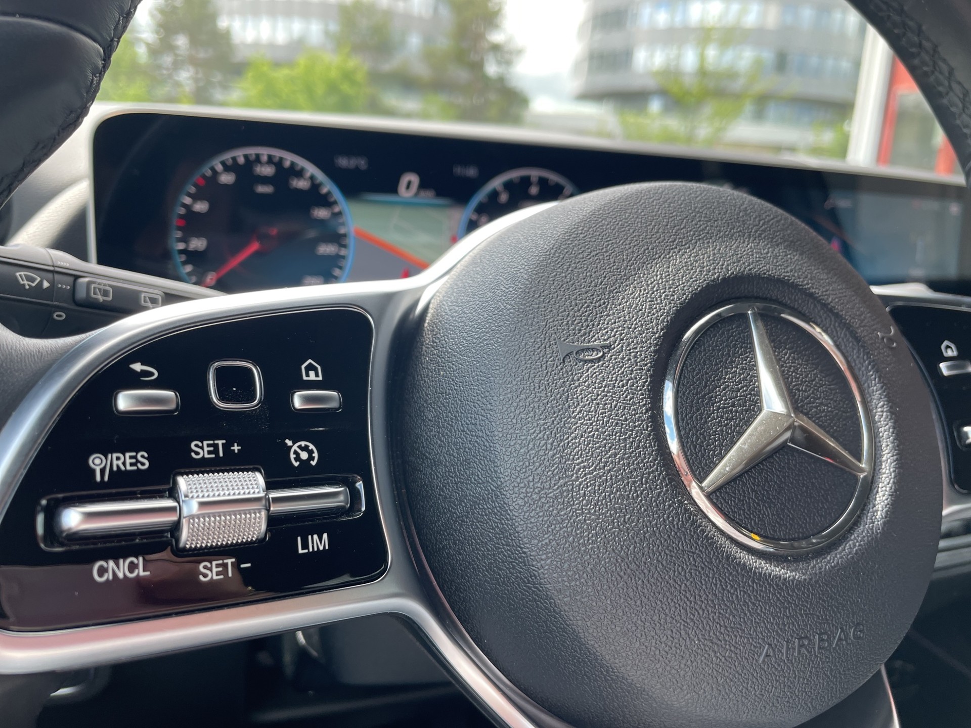 MERCEDES-BENZ B 200 Progressive-image-18