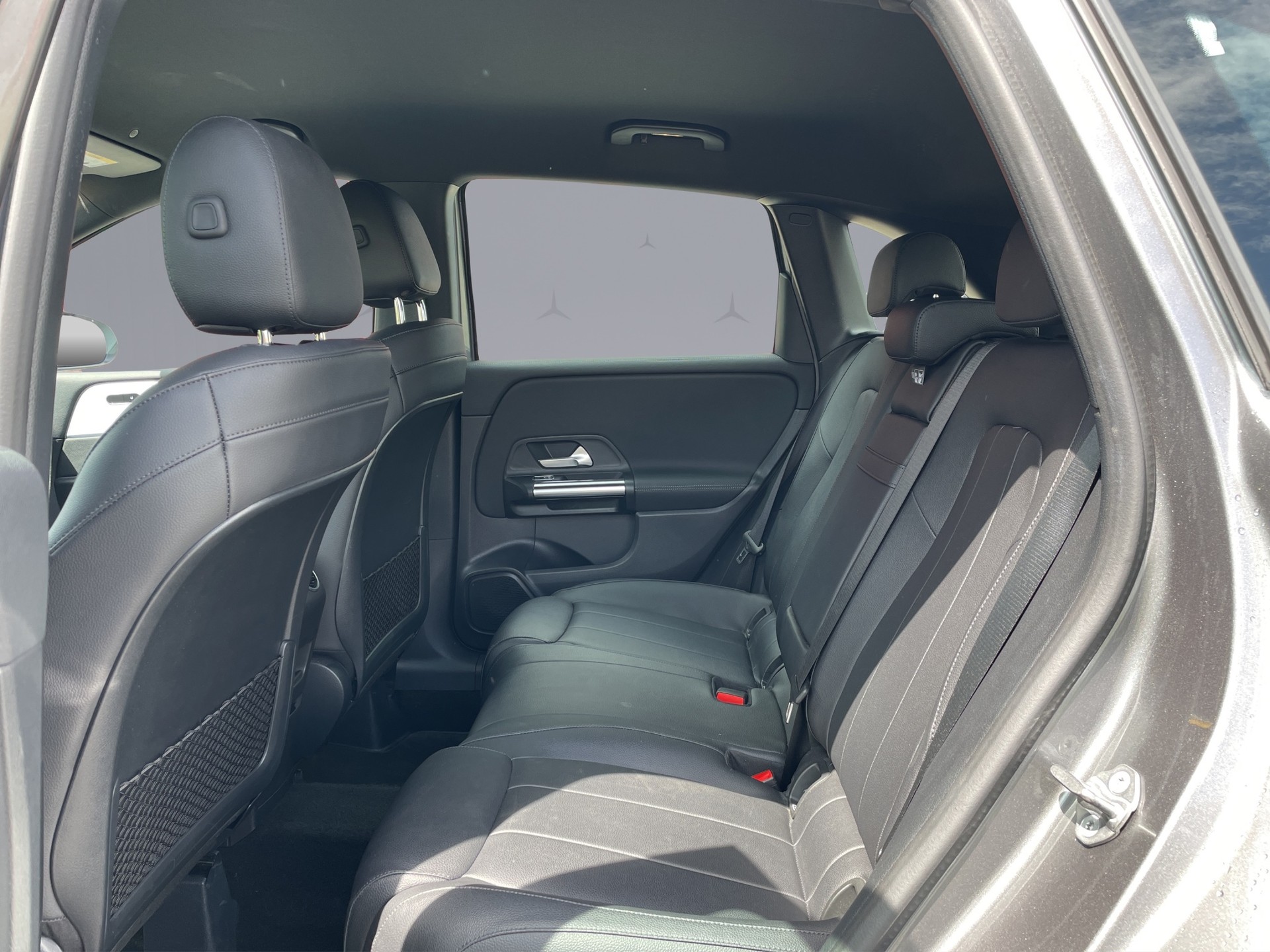 MERCEDES-BENZ B 200 Progressive-image-11