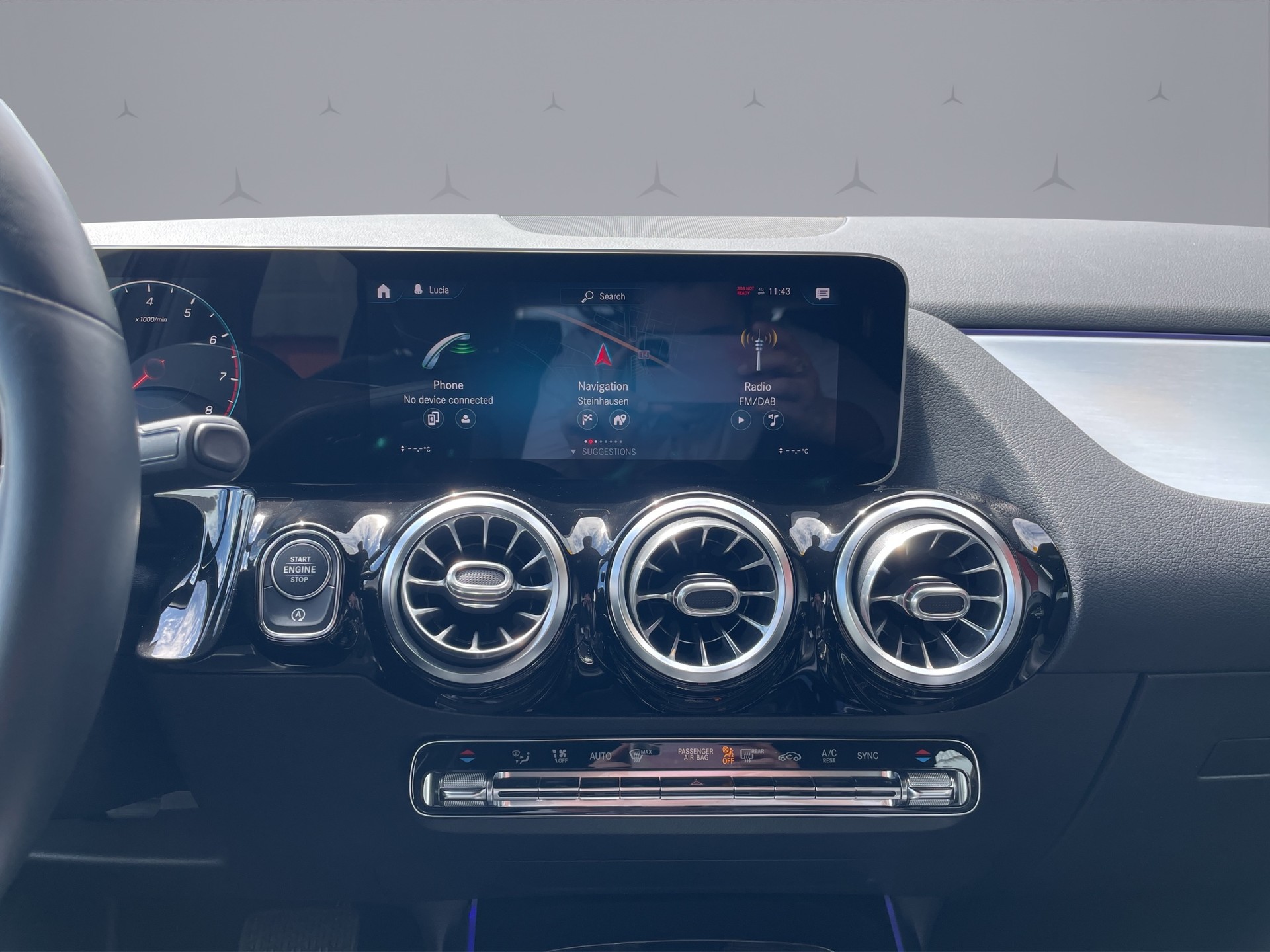 MERCEDES-BENZ B 200 Progressive-image-14