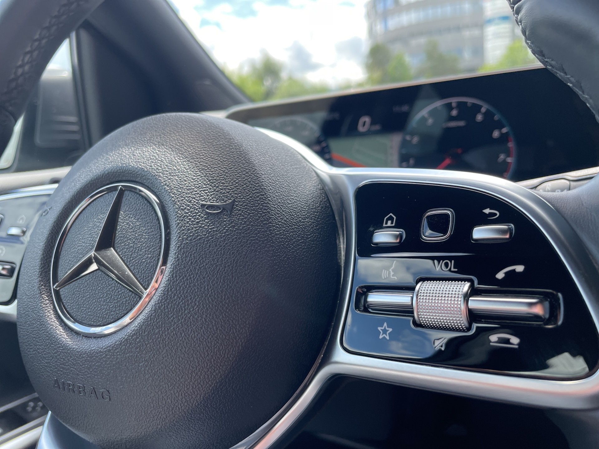 MERCEDES-BENZ B 200 Progressive-image-19