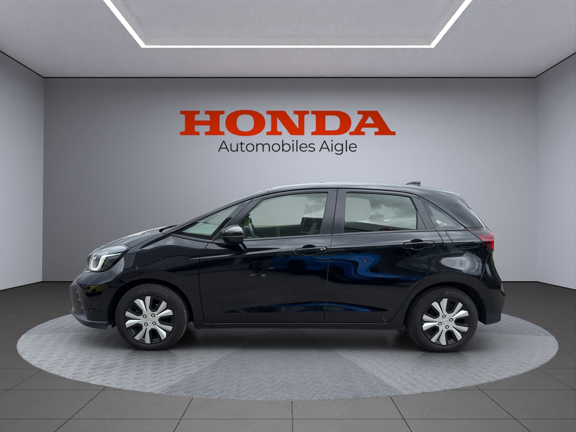 HONDA Jazz 1.5i-MMD Elegance E-CVT-showroom-element-1