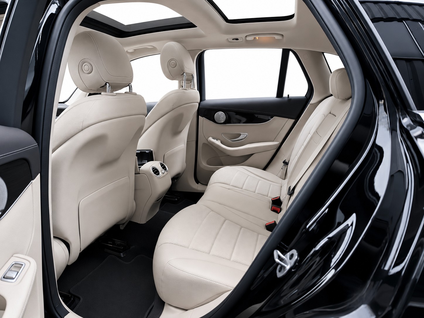 MERCEDES-BENZ GLC 300 e 4m CH FZ MIT GRATIS SERVICE CH FAHRZEUG-image-10