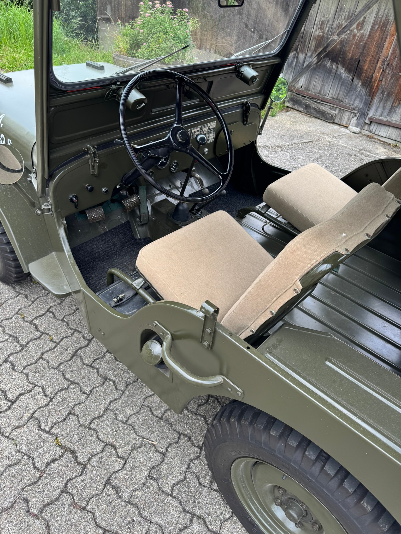 WILLYS Overland
