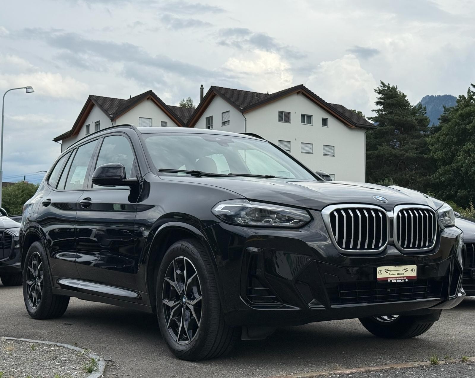 BMW X3 20d xDrive SAG Facelift-showroom-element-3