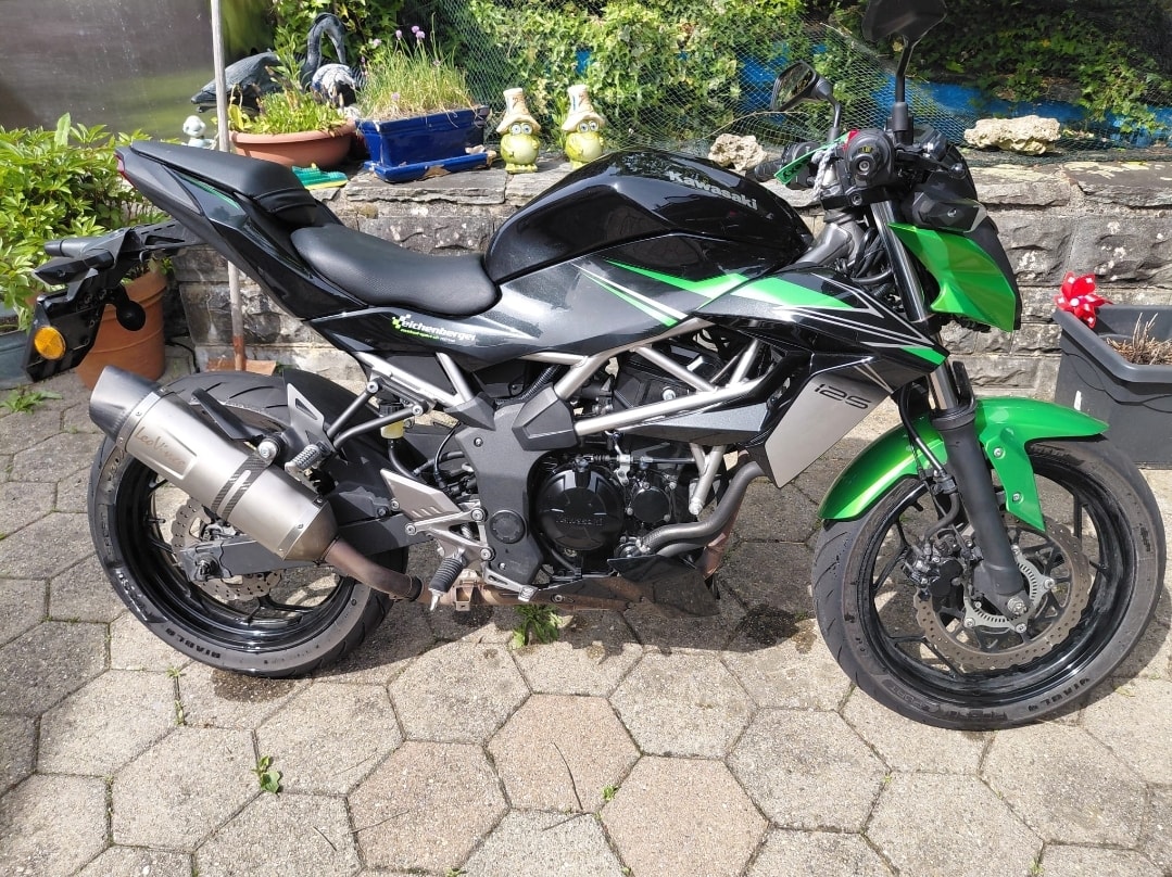 KAWASAKI Z 125-image-1