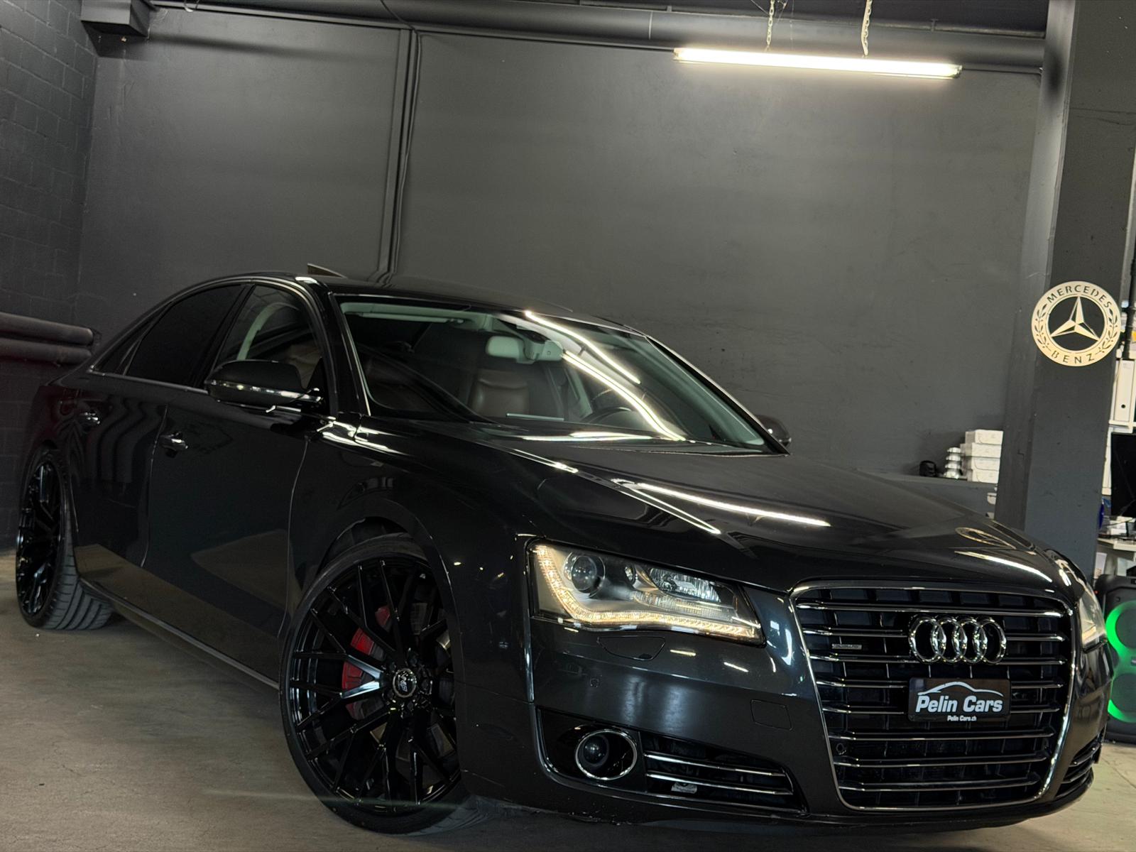 AUDI A8 4.2 FSI quattro Grey&Black Preformance tiptronic Frisch ab Service&Frisch ab MFK-showroom-element-1