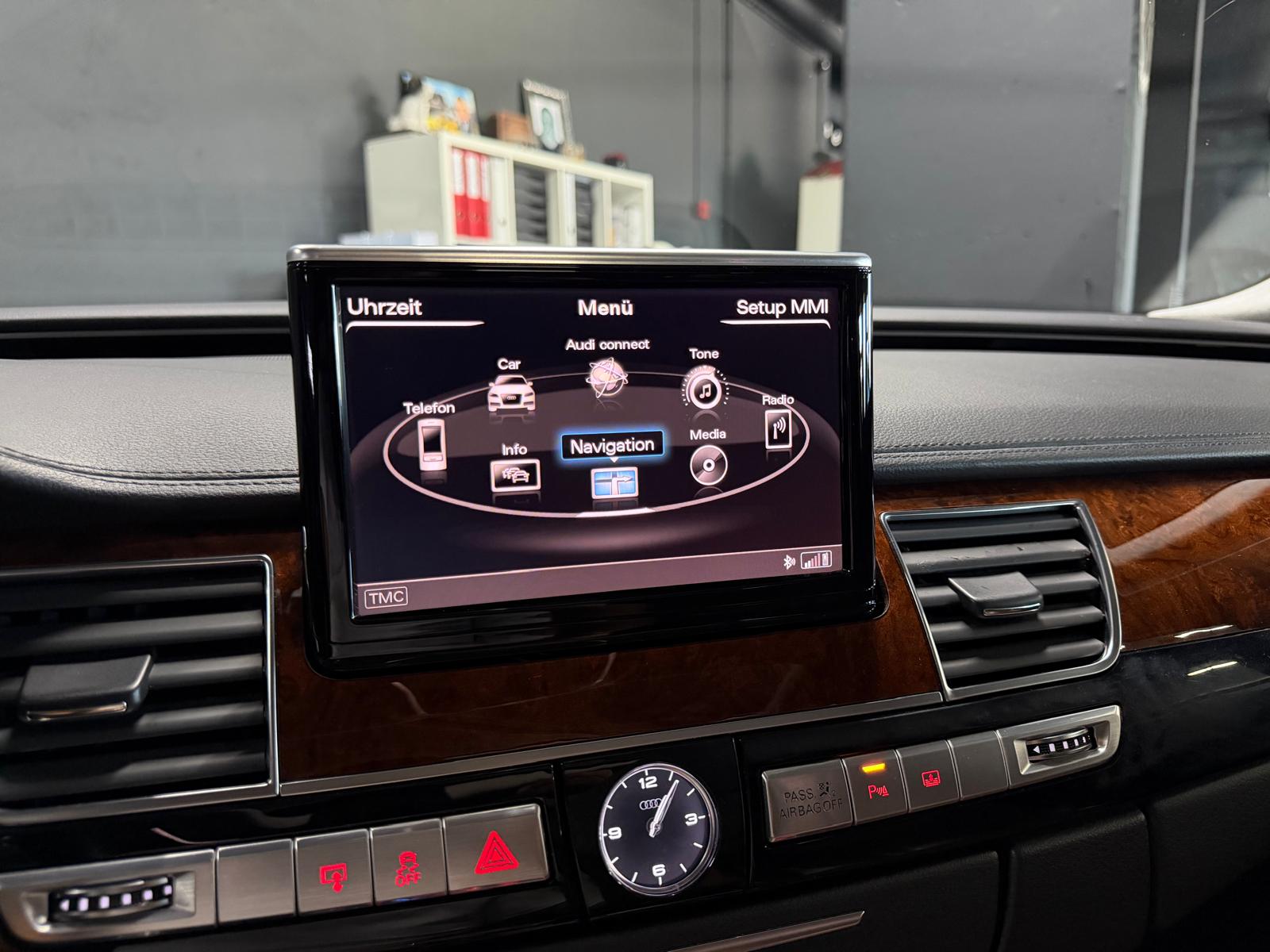 AUDI A8 4.2 FSI quattro Grey&Black Preformance tiptronic Frisch ab Service&Frisch ab MFK-image-23