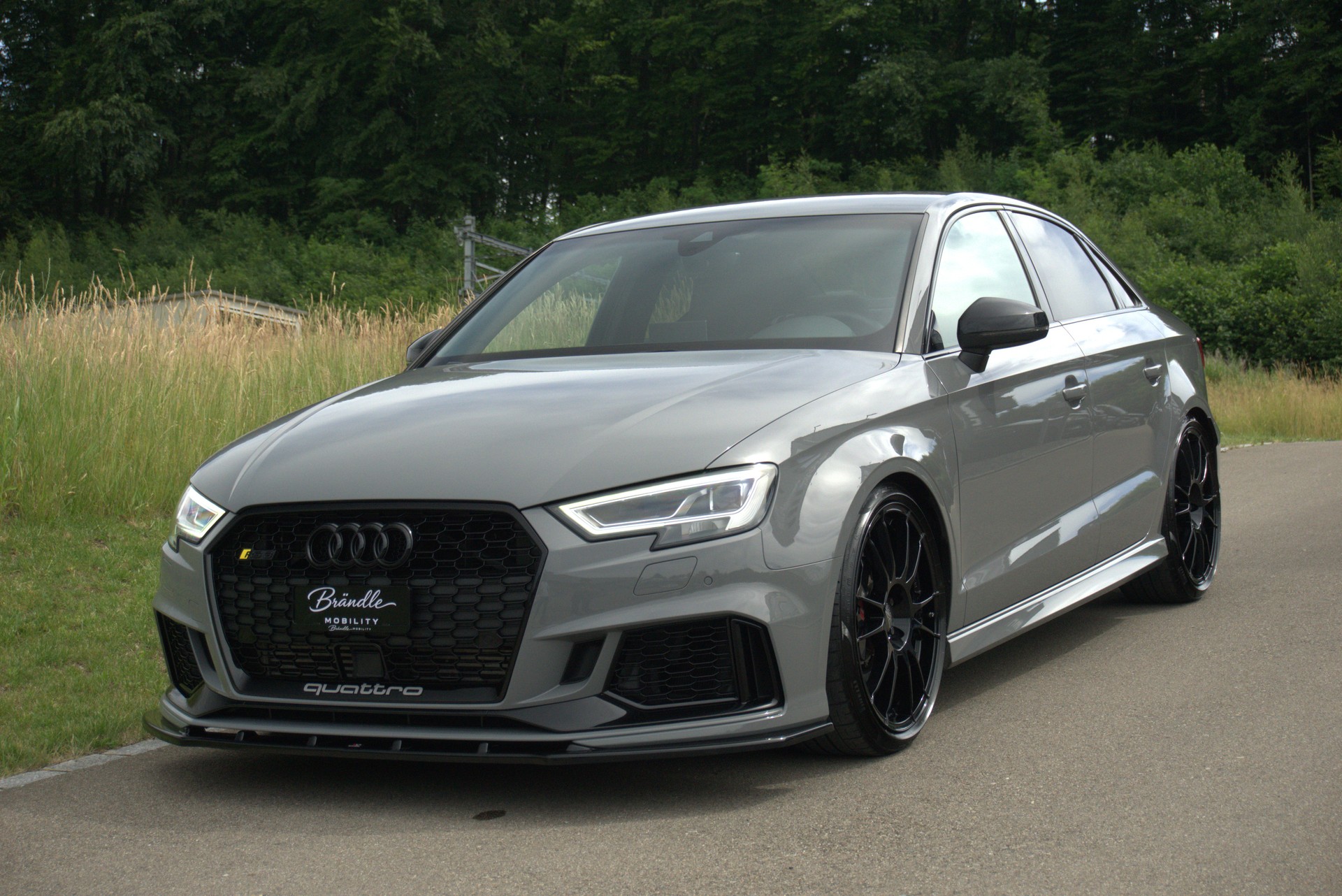 AUDI RS3 Limousine 2.5 TSI quattro S-tronic-image-14